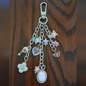 Chain Bag Charm 🎀 By Smugbuggg